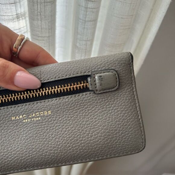 Marc Jacobs Gotham Leather Wallet - Picture 8 of 15